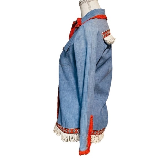 VINTAGE LEVI’S WOMENS LONG SLEEVE BUTTONED DOWN SHIRT WITH COWGIRL FLAIR - Picture 3 of 16